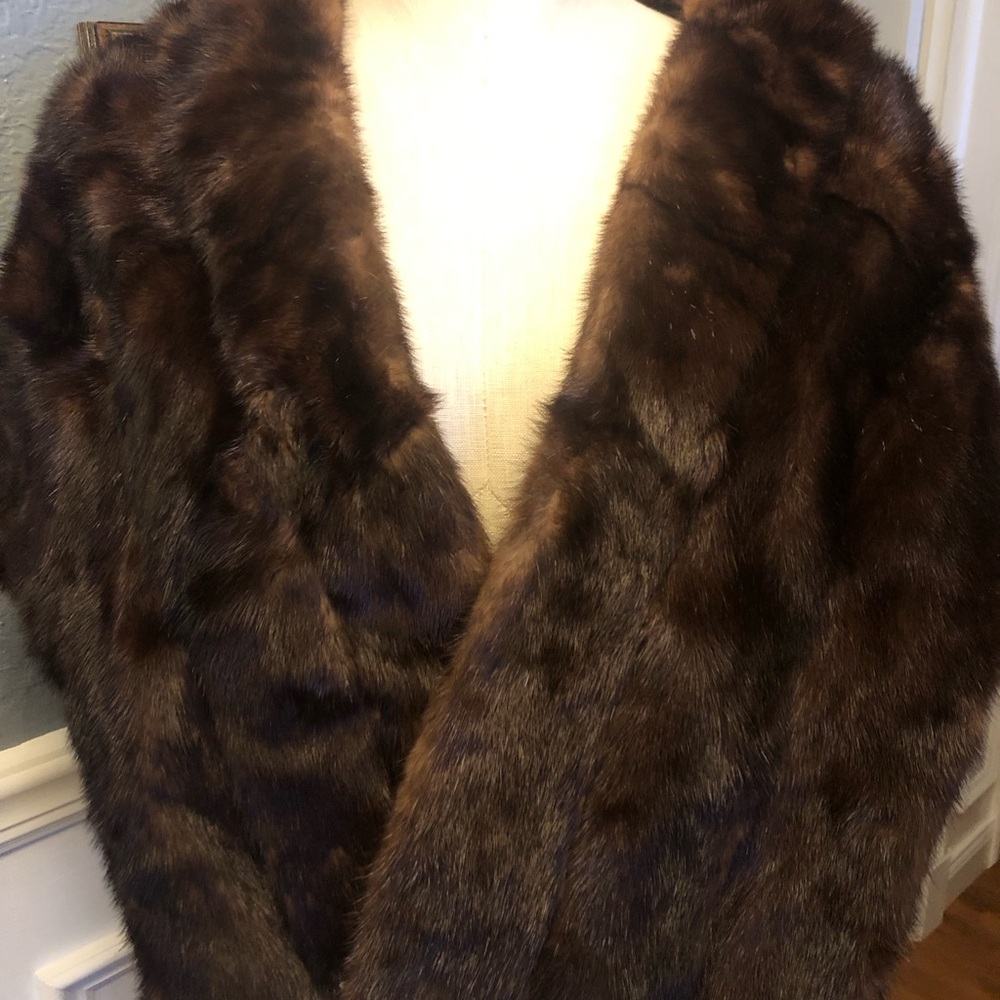 Chic Brown Mink Stole